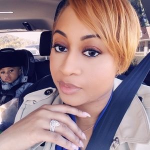 Meet your Posher, Aisha